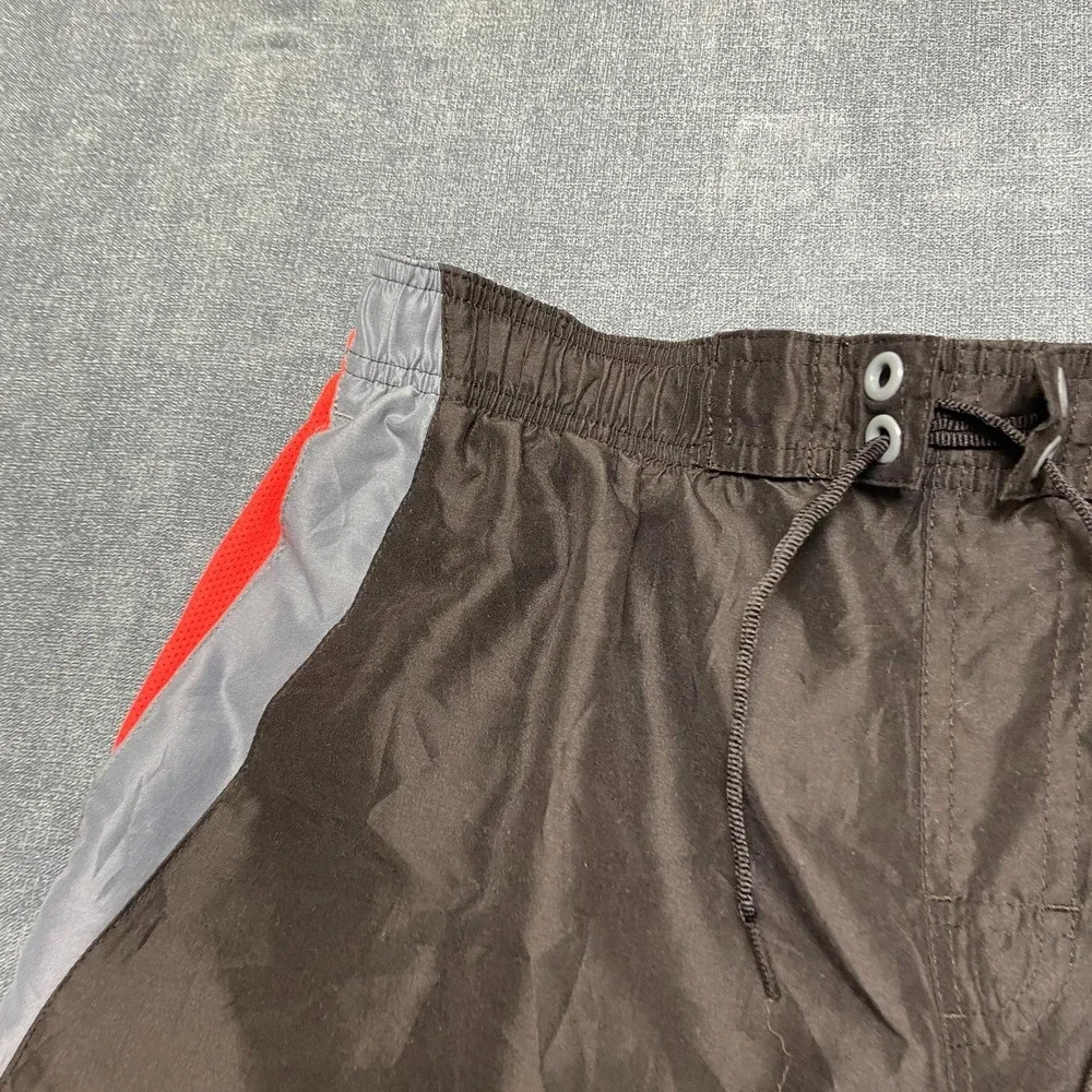 Nike Board Shorts Mens Large Black Swoosh Logo Mesh Lined Mid Rise Swimwear